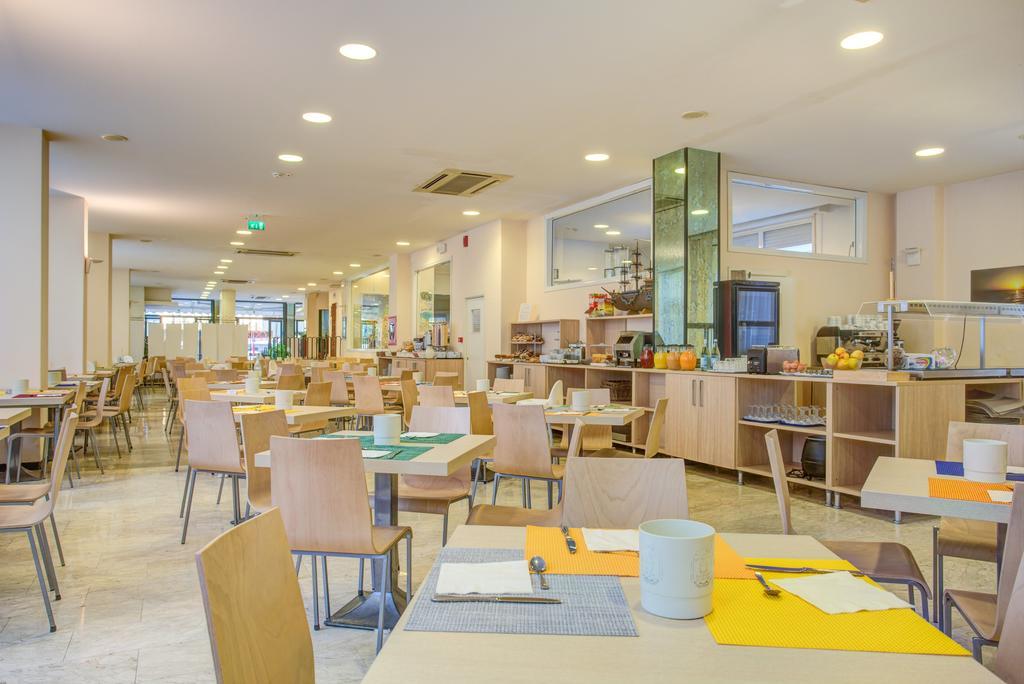 Hotel Major カットーリカ エクステリア 写真